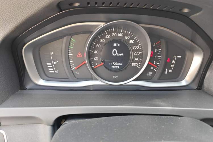 Used Volvo S60 2019 S60L Facelift T5 Intelligent Advanced Edition Odometer Close Up