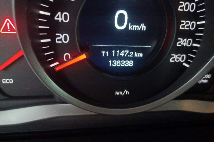 Used Volvo S60 2019 S60L T3 Intelligent Upgrade Edition Odometer Close Up
