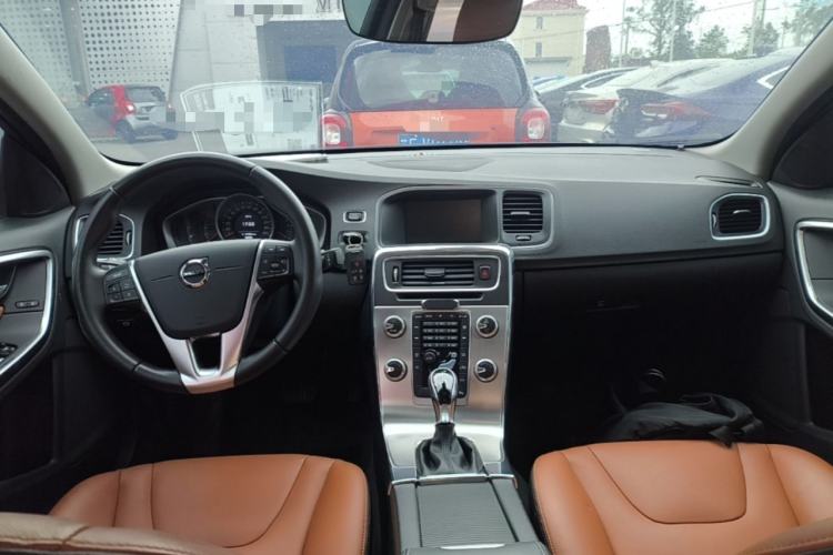 Used Volvo S60 2019 S60L T3 Intelligent Upgrade Edition Center Console