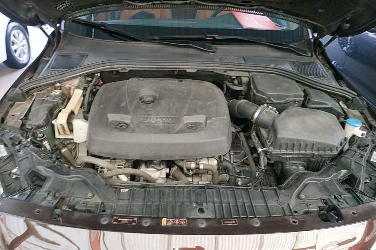 Used Volvo S60 2019 S60L T5 Smart Range Edition Engine Bay