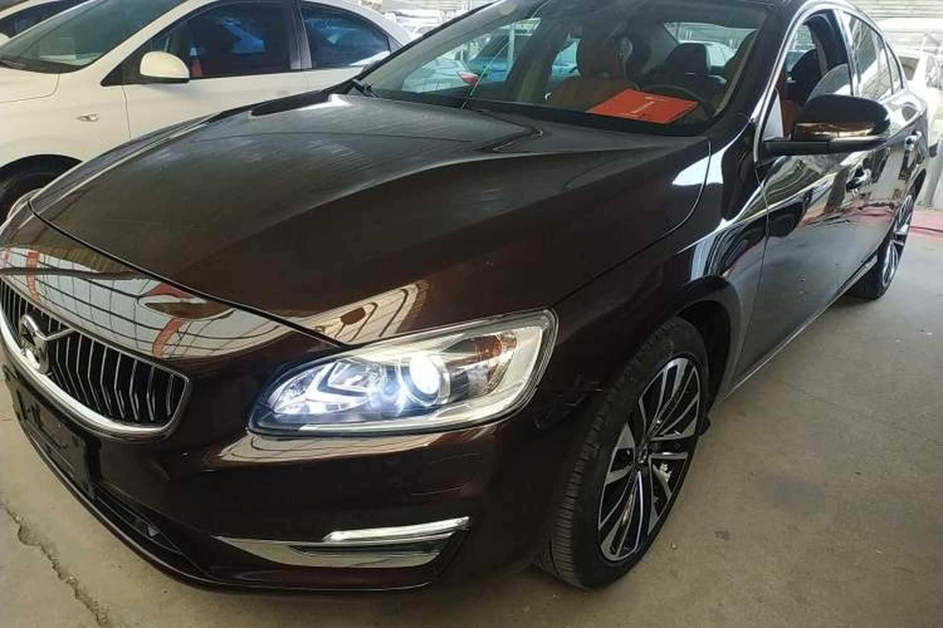 Used Volvo S60 2019 S60L T5 Smart Range Edition Front Left 45 Deg