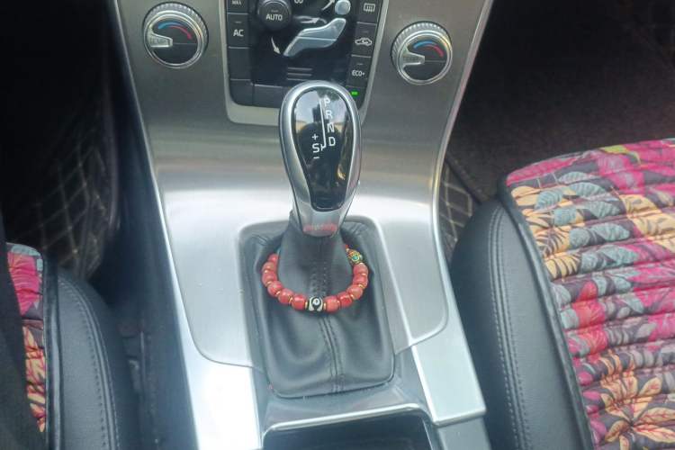 Used Volvo S60 2019 S60L T3 Intelligent Upgrade Edition Gear Lever
