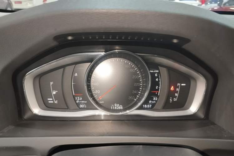 Used Volvo S60 2019 S60L T5 Smart Range Edition Instrument Cluster