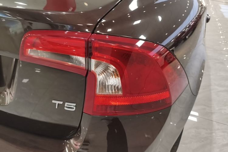 Used Volvo S60 2019 S60L T5 Smart Range Edition Right Rear Taillight