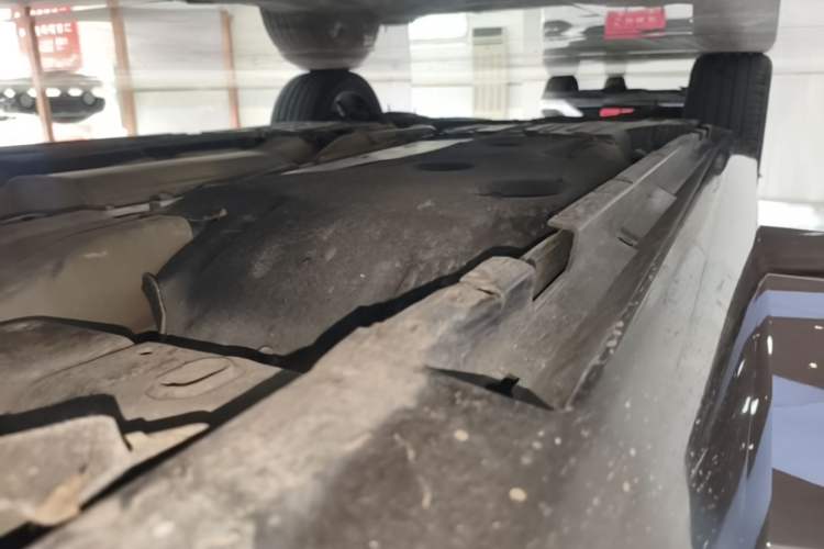 Used Volvo S60 2019 S60L T5 Smart Range Edition Right Side Sill