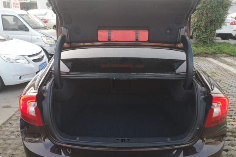Used Volvo S60 2019 S60L T3 Intelligent Upgrade Edition Trunk