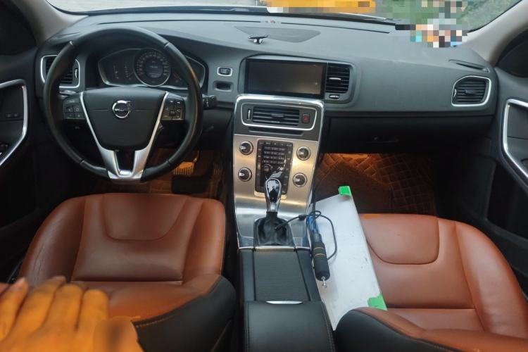 Used Volvo S60 2019 S60L T3 Intelligent Upgrade Edition Center Console