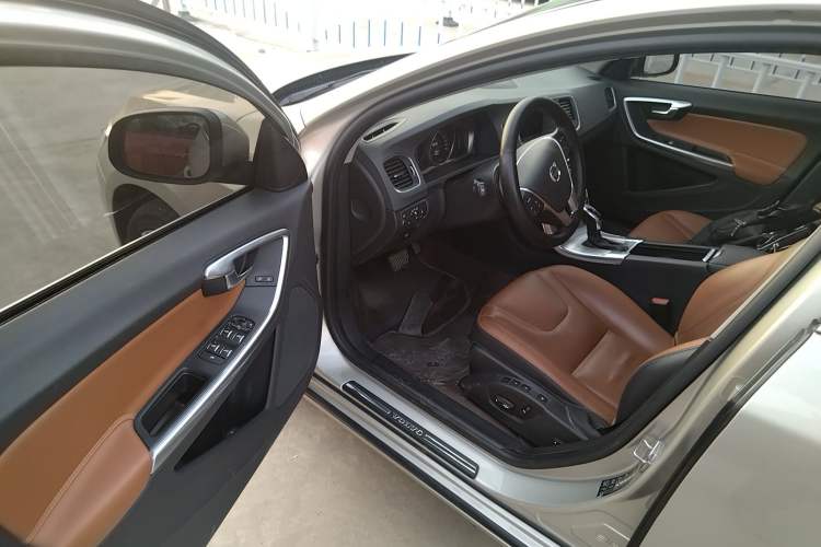 Used Volvo S60 2019 S60L Facelift T5 Intelligent Advanced Edition Driver Seat