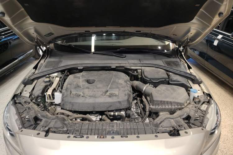 Used Volvo S60 2019 S60L Facelift T5 Intelligent Advanced Edition Engine Bay