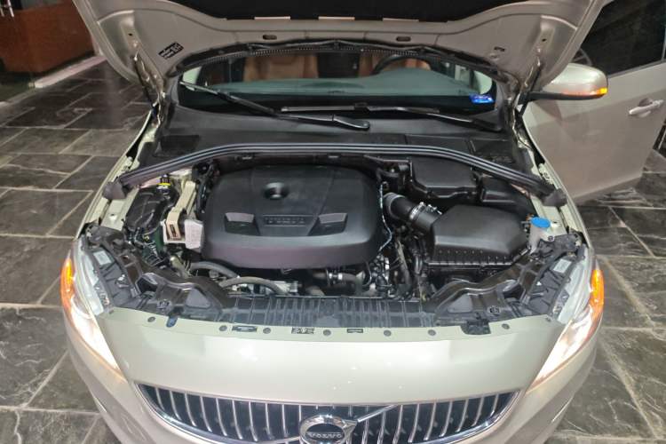 Used Volvo S60 2019 S60L T3 Intelligent Upgrade Edition Engine Bay