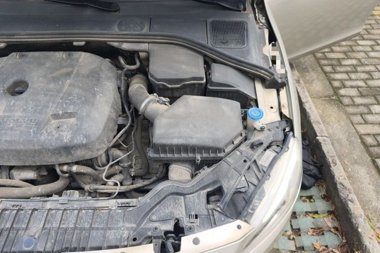 Used Volvo S60 2019 S60L T3 Intelligent Upgrade Edition Engine Bay Left