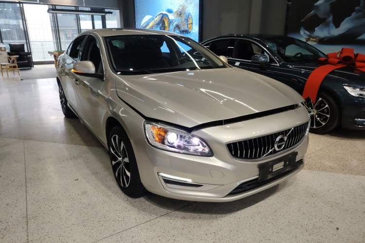 Used Volvo S60 2019 S60L Facelift T5 Intelligent Advanced Edition Exterior 1