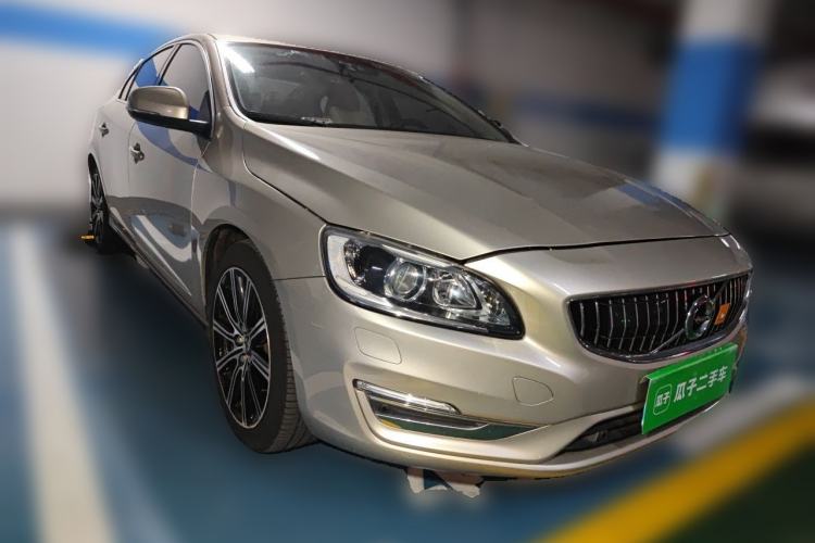 Used Volvo S60 2019 S60L Facelift T5 Smart Luxury Elite Edition Front Right 45 Deg