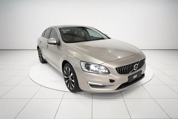 Used Volvo S60 2019 S60L Facelift T5 Intelligent Advanced Edition Front Right 45 Deg