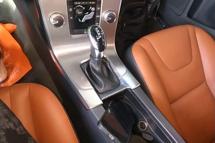 Used Volvo S60 2019 S60L Facelift T5 Intelligent Advanced Edition Gear Lever