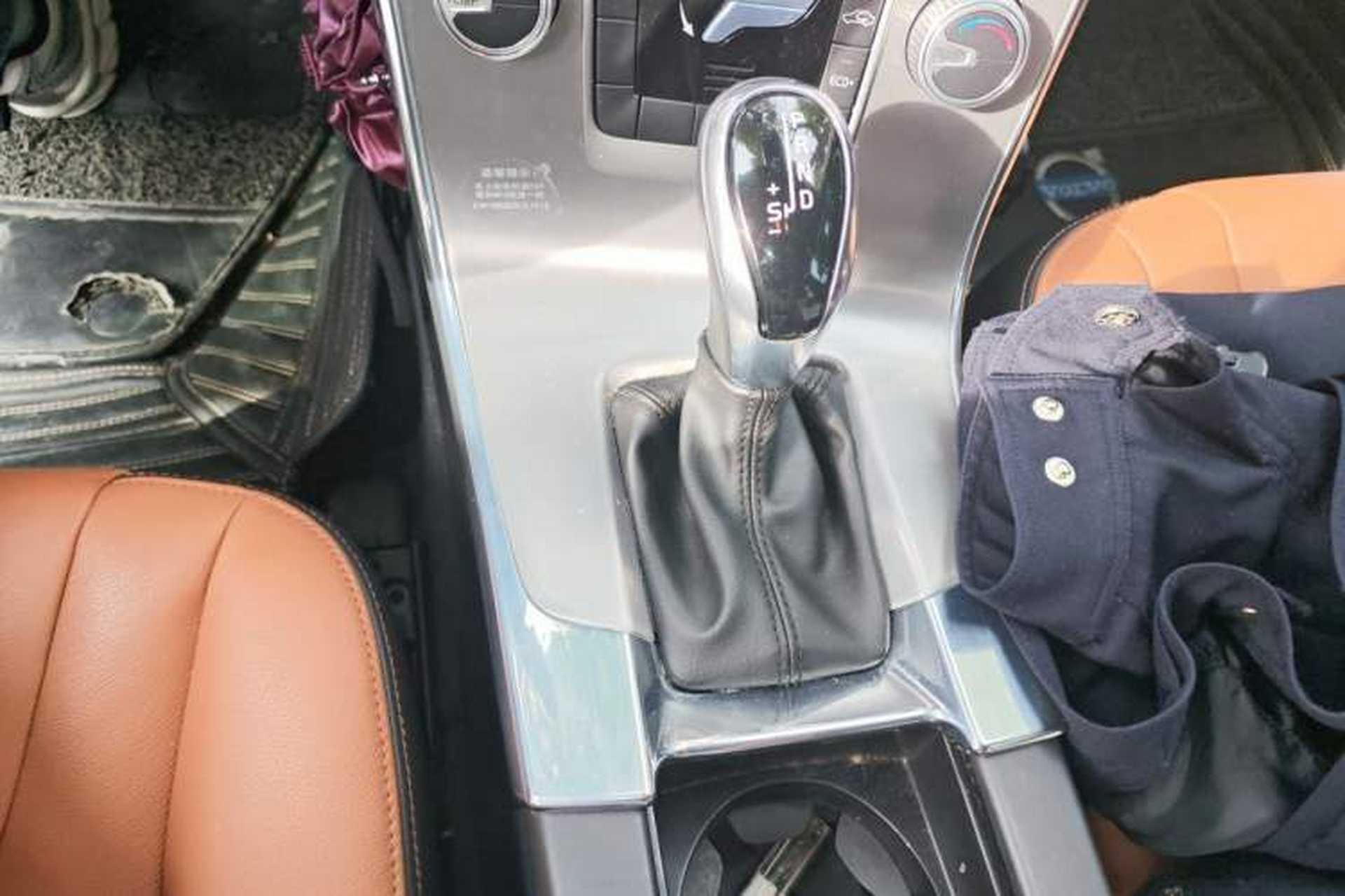 Used Volvo S60 2019 S60L Facelift T5 Intelligent Advanced Edition Gear Lever