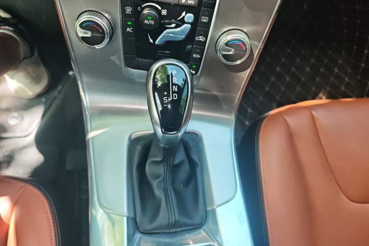 Used Volvo S60 2019 S60L Facelift T5 Intelligent Advanced Edition Gear Lever