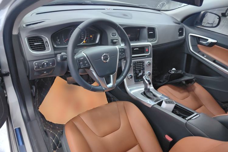 Used Volvo S60 2019 S60L T3 Intelligent Upgrade Edition Interior 2