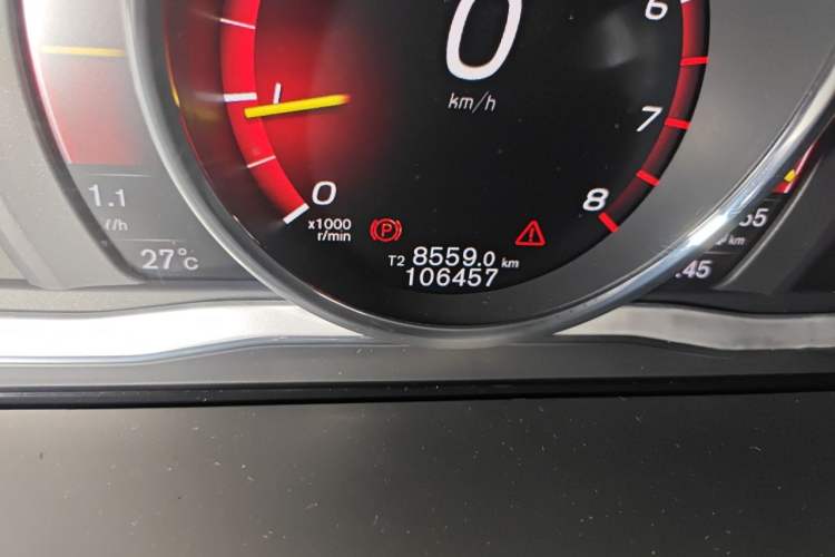Used Volvo S60 2019 S60L Facelift T5 Smart Luxury Elite Edition Odometer Close Up