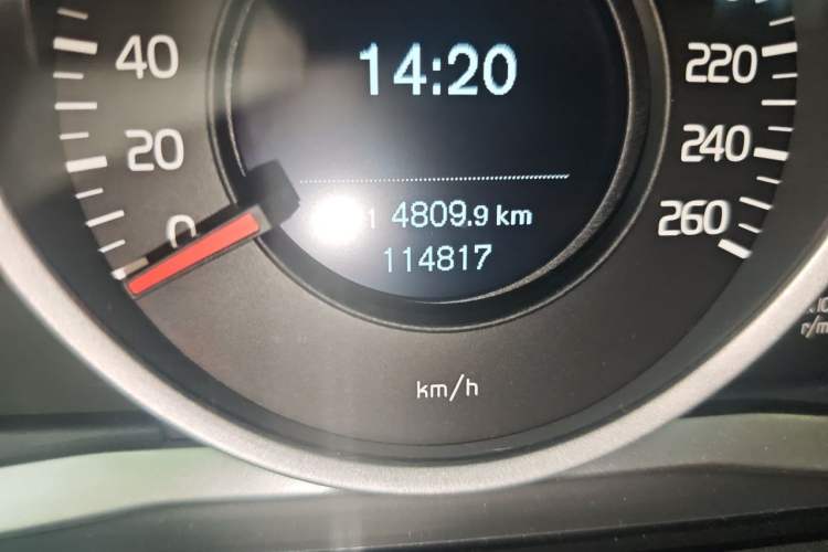 Used Volvo S60 2019 S60L Facelift T5 Intelligent Advanced Edition Odometer Close Up