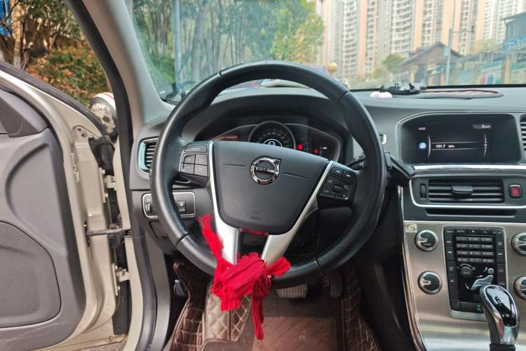 Used Volvo S60 2019 S60L Facelift T5 Intelligent Advanced Edition Steering Wheel