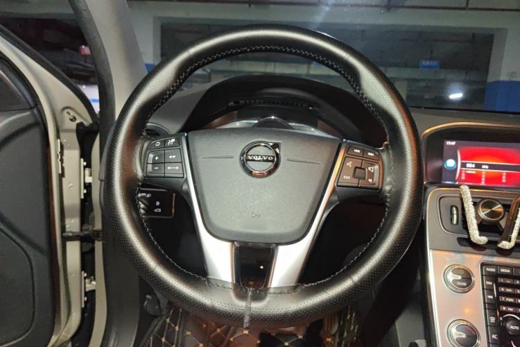 Used Volvo S60 2019 S60L Facelift T5 Smart Luxury Elite Edition Steering Wheel