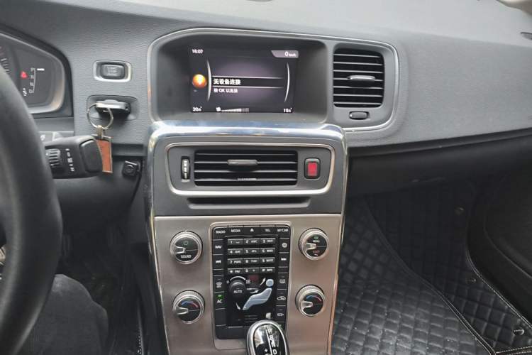 Used Volvo S60 2019 S60L Facelift T5 Intelligent Advanced Edition Audio And AC Panel