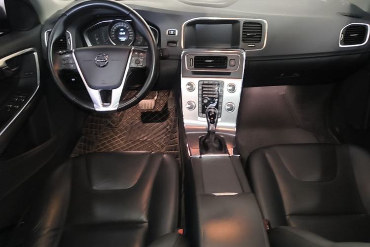 Used Volvo S60 2019 S60L Facelift T5 Intelligent Advanced Edition Center Console