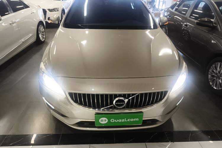 Used Volvo S60 2019 S60L Facelift T5 Intelligent Advanced Edition Front