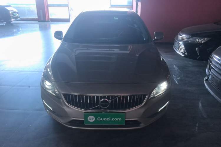 Used Volvo S60 2019 S60L Facelift T5 Intelligent Advanced Edition Front