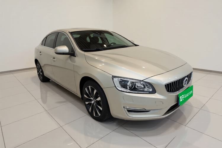 Used Volvo S60 2019 S60L T3 Intelligent Upgrade Edition Front Right 45 Deg