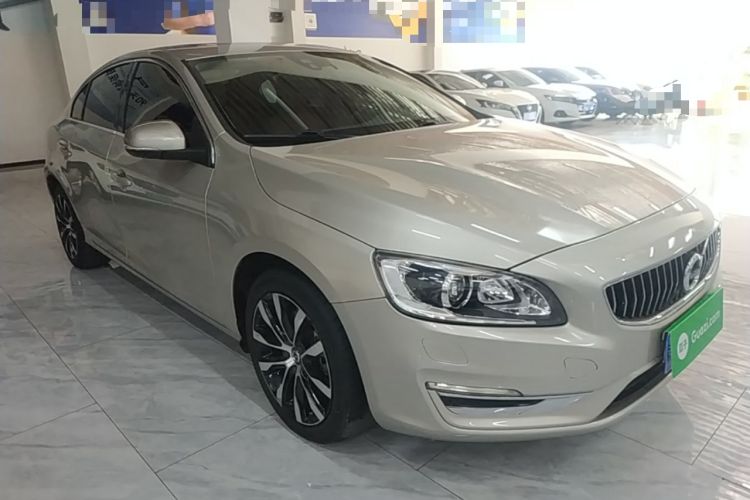 Used Volvo S60 2019 S60L T3 Intelligent Upgrade Edition Front Right 45 Deg