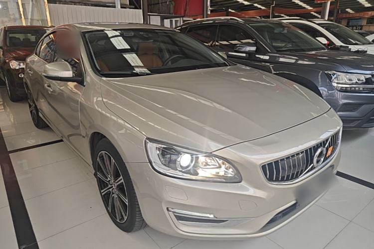 Used Volvo S60 2019 S60L Facelift T5 Smart Luxury Elite Edition Front Right 45 Deg