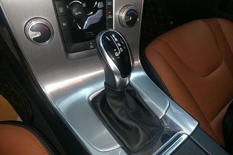 Used Volvo S60 2019 S60L T3 Intelligent Upgrade Edition Gear Lever