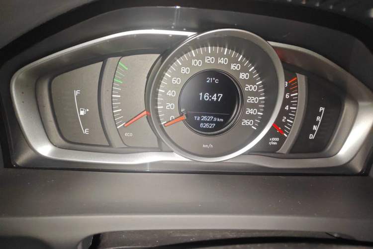 Used Volvo S60 2019 S60L Facelift T5 Intelligent Advanced Edition Odometer Close Up