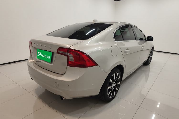 Used Volvo S60 2019 S60L T3 Intelligent Upgrade Edition Rear Right 45 Deg