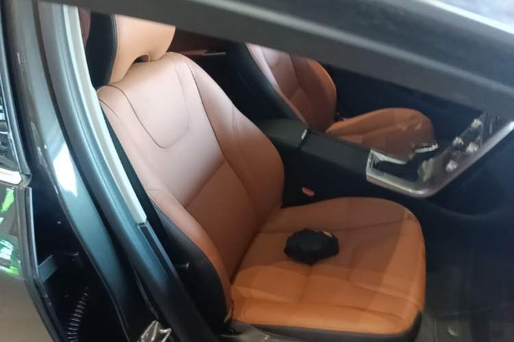 Used Volvo S60 2019 S60L T5 Smart Range Edition Right Front Seat