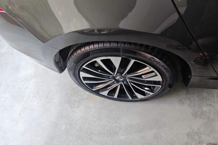 Used Volvo S60 2019 S60L T5 Smart Range Edition Right Rear Wheel Hub