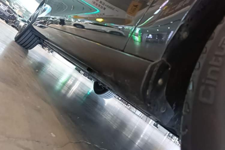 Used Volvo S60 2019 S60L T5 Smart Range Edition Right Side Sill