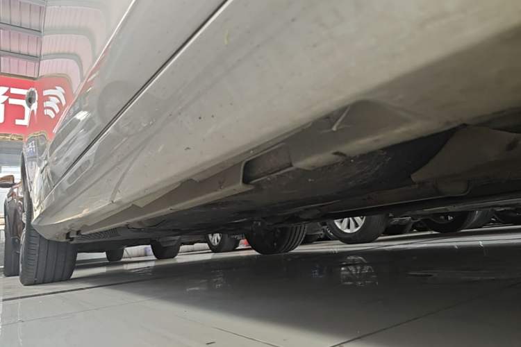 Used Volvo S60 2019 S60L Facelift T5 Smart Luxury Elite Edition Right Side Sill