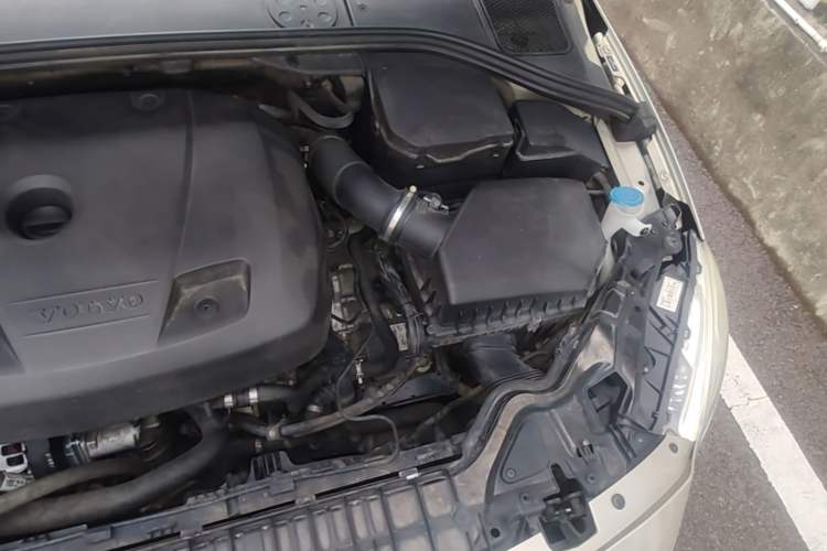 Used Volvo S60 2019 S60L T5 Smart Range Edition Engine Bay Left