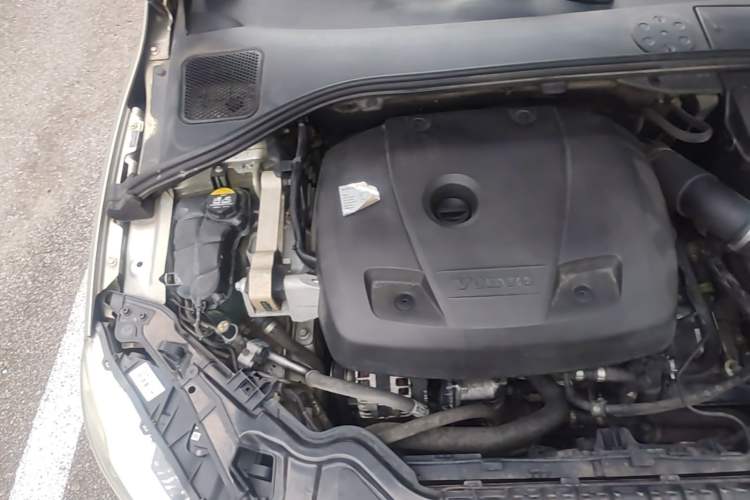 Used Volvo S60 2019 S60L T5 Smart Range Edition Engine Bay Right