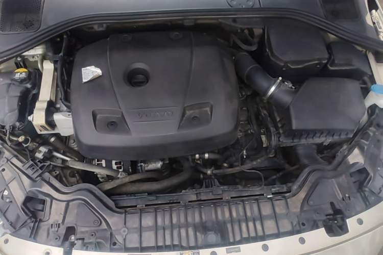 Used Volvo S60 2019 S60L T5 Smart Range Edition Engine Bay