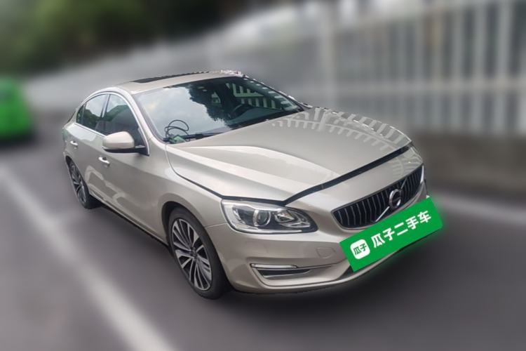 Used Volvo S60 2019 S60L T5 Smart Range Edition Front Right 45 Deg