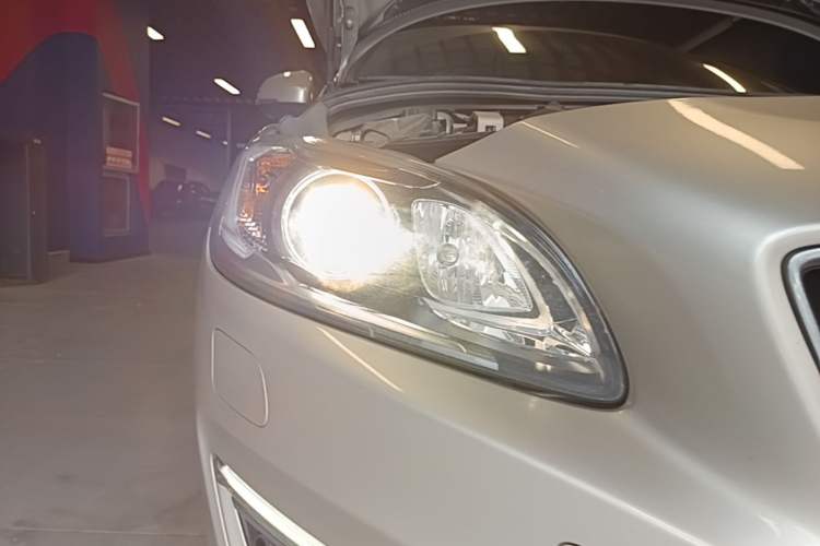 Used Volvo S60 2019 S60L Facelift T5 Intelligent Advanced Edition Right Front Headlight