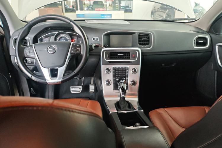 Used Volvo S60 2019 S60L T3 Intelligent Upgrade Edition Center Console