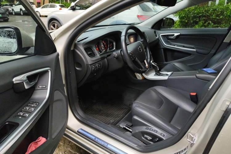 Used Volvo S60 2019 S60L Facelift T5 Intelligent Advanced Edition Driver Seat