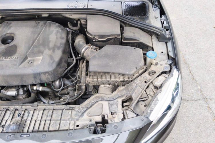 Used Volvo S60 2019 S60L T3 Intelligent Upgrade Edition Engine Bay Left