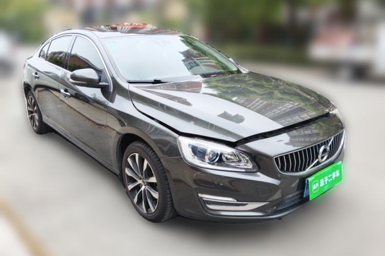 Used Volvo S60 2019 S60L T3 Intelligent Upgrade Edition Front Right 45 Deg