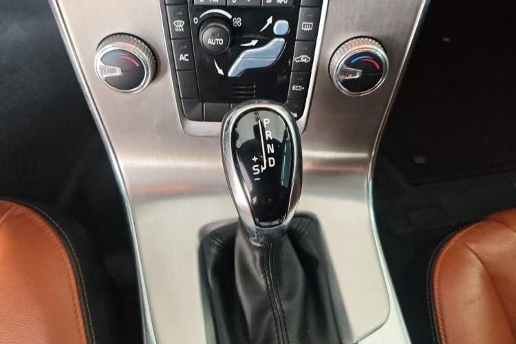 Used Volvo S60 2019 S60L T3 Intelligent Upgrade Edition Gear Lever